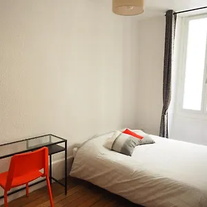 https://appartement-le-st-jean-centre-historique.hotels-rhonealpes.com