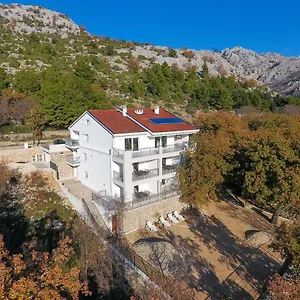 https://villa-paulo.hotelinzadar.com
