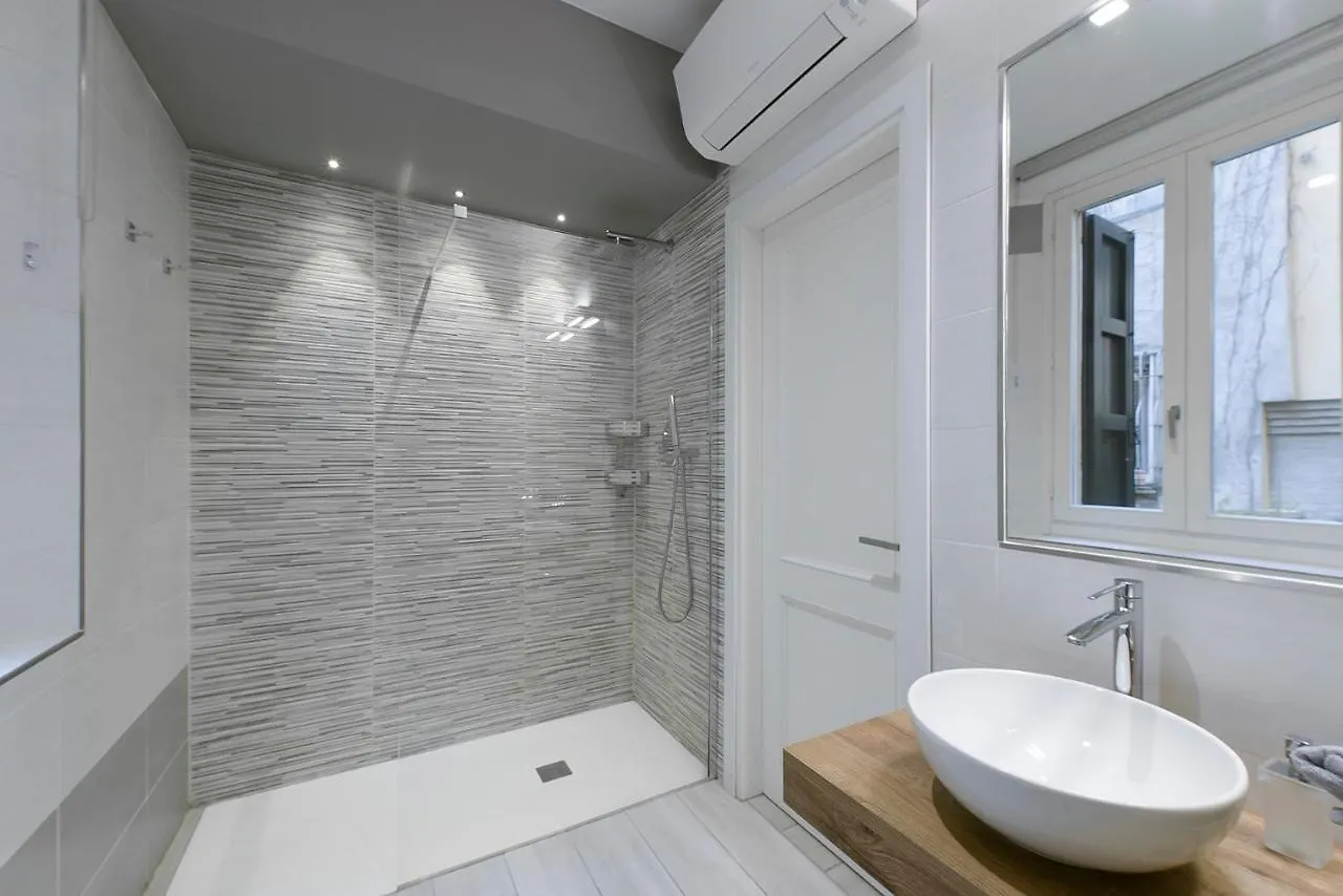 בולוניה Mandria Apartments 1 2